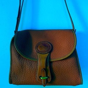 Vintage Dooney & Bourke Medium Essex bag